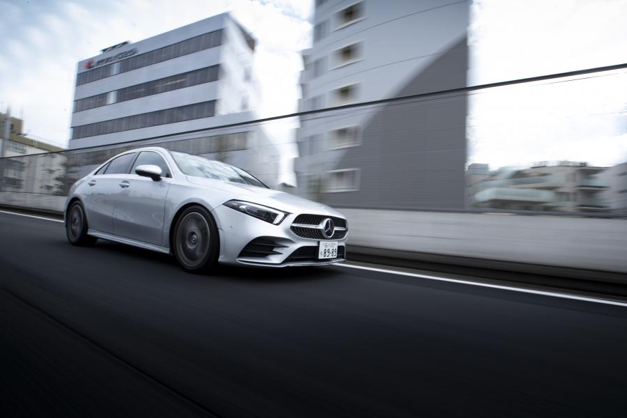  Mercedes-Benz A250 4Matic AMG Line Sedan (V177) 2019 года  (JP) (фото 1 из 17)